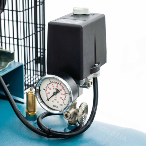 Kompresor Sprężarka tłokowa 200L 450 l/min 14 bar Kompresor Sprężarka tłokowa 200L 450 l/min 14 bar