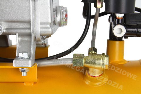 KOMPRESOR OLEJOWY 24L 1,5KW 8 BAR SPRĘŻARKA KOMPRESOR OLEJOWY 24L 1,5KW 8 BAR SPRĘŻARKA