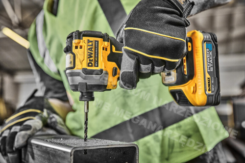 DEWALT COMBO Kit 18V Impact Twister DCD805 + Screwdriver DCF850 2x 5.0Ah Powerstack Battery DCK2050H2T DEWALT COMBO Kit 18V Impact Twister DCD805 + Screwdriver DCF850 2x 5.0Ah Powerstack Battery DCK2050H2T