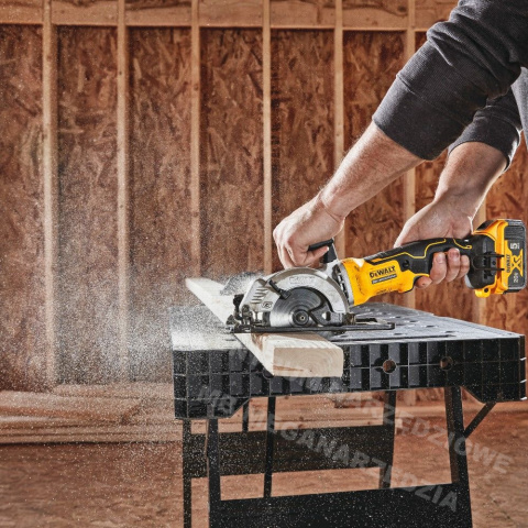 DEWALT Pilarka tarczowa 115mm DCS571 1x Akumulator 1,7Ah Walizka TSTAK DEWALT Pilarka tarczowa 115mm DCS571 1x Akumulator 1,7Ah Walizka TSTAK