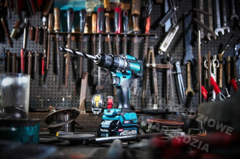 MAKITA Wkrętarka udarowa 40Vmax XGT 140/68Nm HP001GZ01 MAKITA Wkrętarka udarowa 40Vmax XGT 140/68Nm HP001GZ01
