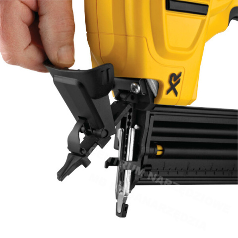 DEWALT Nailer 18V 18Ga 15-54mm BL Without Battery & Charger DCN680N DEWALT Nailer 18V 18Ga 15-54mm BL Without Battery & Charger DCN680N