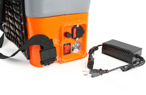M80205 Opryskiwacz akumulatorowy 20L M80205 Opryskiwacz akumulatorowy 20L