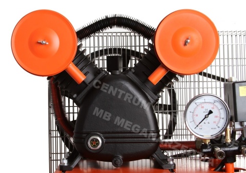 B88033 KOMPRESOR 270L V2090 8 Bar BJC 820 l/min B88033 KOMPRESOR 270L V2090 8 Bar BJC 820 l/min