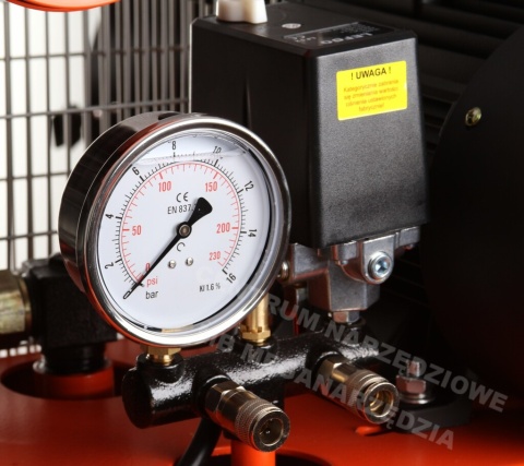 B88033 KOMPRESOR 270L V2090 8 Bar BJC 820 l/min B88033 KOMPRESOR 270L V2090 8 Bar BJC 820 l/min
