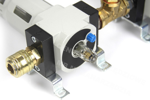 ODWADNIACZ Z REGULATOREM + NAOLEJACZ 1/2" ODWADNIACZ Z REGULATOREM + NAOLEJACZ 1/2"