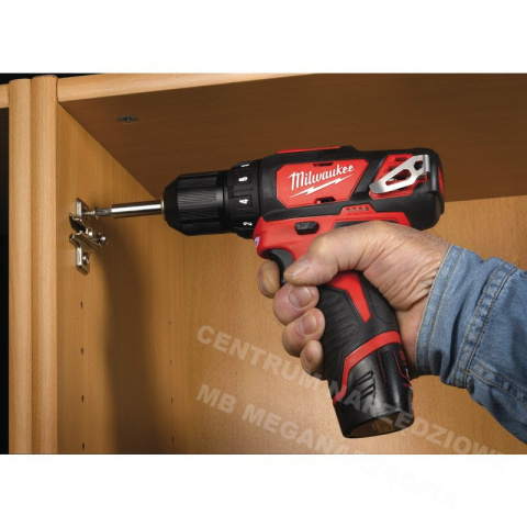 MILWAUKEE WKRĘTARKA 12V 30Nm 2x2,0Ah M12BDD-202C MILWAUKEE WKRĘTARKA 12V 30Nm 2x2,0Ah M12BDD-202C