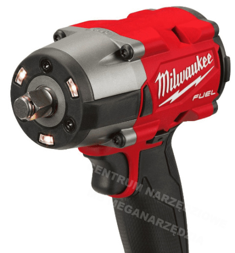 MILWAUKEE klucz udarowy 1/2 18V 881 Nm 2x 5,0Ah MILWAUKEE klucz udarowy 1/2 18V 881 Nm 2x 5,0Ah