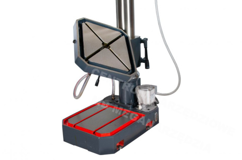 WIERTARKA Stołowa kolumnowa 1,1kW 400V gwintowania S-1830B/400 WIERTARKA Stołowa kolumnowa 1,1kW 400V gwintowania S-1830B/400