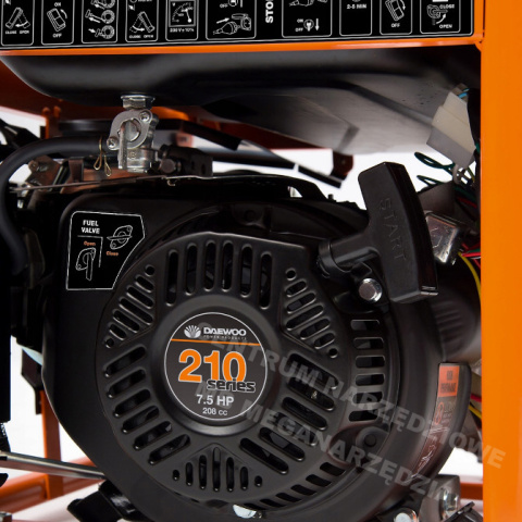 AGREGAT PRĄDOTWÓRCZY 230V 3,2KW GENERATOR E-START AGREGAT PRĄDOTWÓRCZY 230V 3,2KW GENERATOR E-START