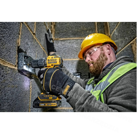 DEWALT Zestaw combo 18V 2x2,0Ah DCK2061D2T DEWALT Zestaw combo 18V 2x2,0Ah DCK2061D2T