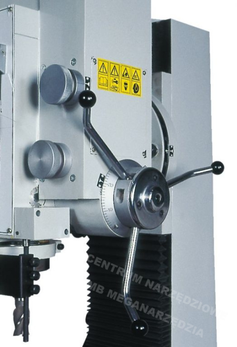 WIERTARKO - Frezarka z autoposuwem 1500W WIERTARKO - Frezarka z autoposuwem 1500W