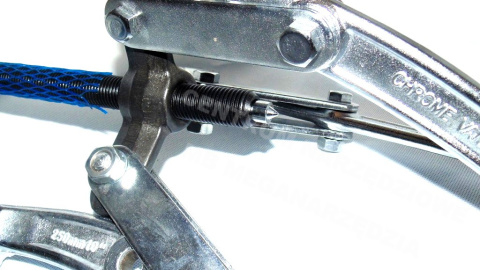 THREE-ARMED PULLER 10 EXTERNAL BEARINGS THREE-ARMED PULLER 10 EXTERNAL BEARINGS