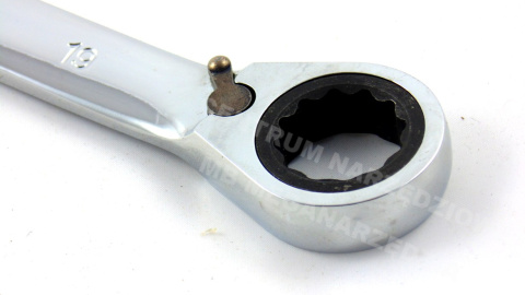 KLUCZ PŁASKO-OCZKOWY Z GRZECHOTKĄ 15mm GRZECHOTKA KLUCZ PŁASKO-OCZKOWY Z GRZECHOTKĄ 15mm GRZECHOTKA