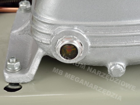 GEKO Kompresor olejowy 200l typ v 400v 490l/min GEKO Kompresor olejowy 200l typ v 400v 490l/min