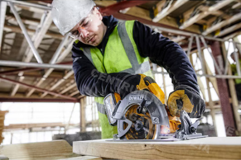 DEWALT FLEXVOLT Pilarka tarczowa 54V 190 mm (bez akumulatorów i ładowarki) TSTAK DEWALT FLEXVOLT Pilarka tarczowa 54V 190 mm (bez akumulatorów i ładowarki) TSTAK
